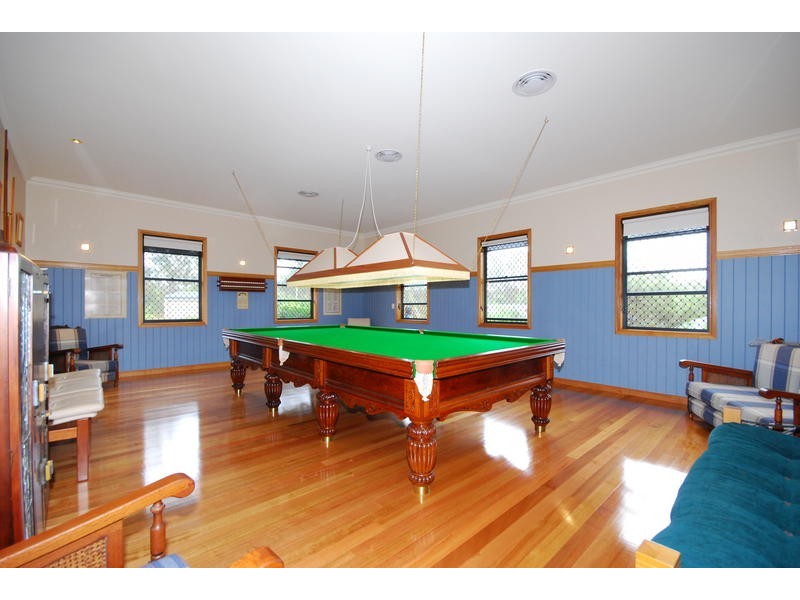 15 Barnes Court, Mount Crosby QLD 4306